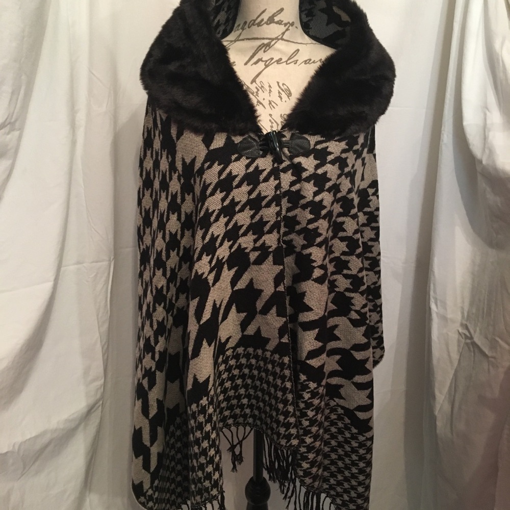 Houndstooth Wrap - Picture 3 of 8